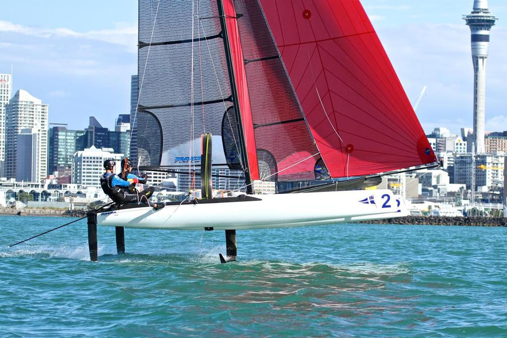RNZYS Nacra - Dec 6, 2016  © Richard Gladwell www.photosport.co.nz